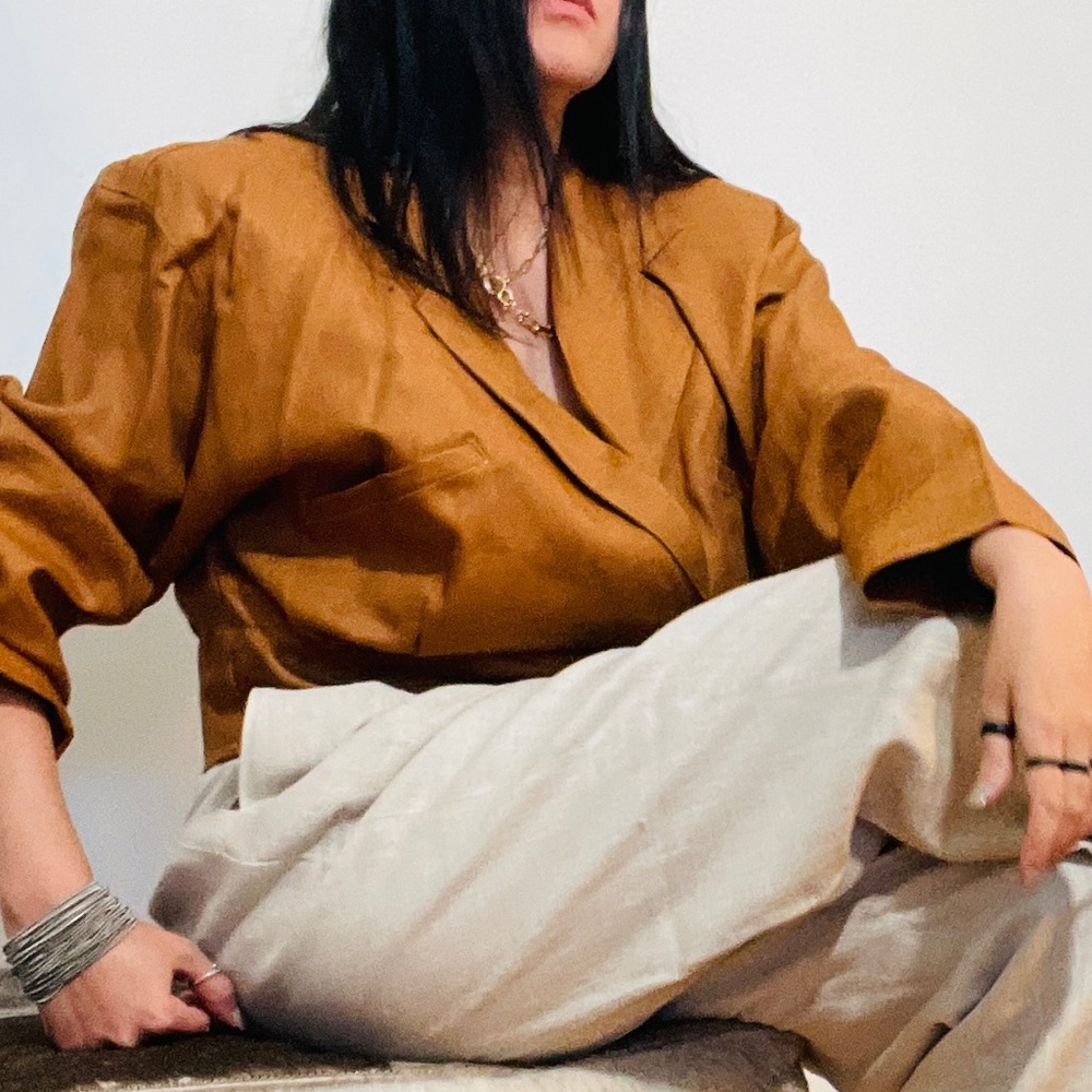 Linen Double Breasted Cropped Structure Jacket - Picture 12 of 16